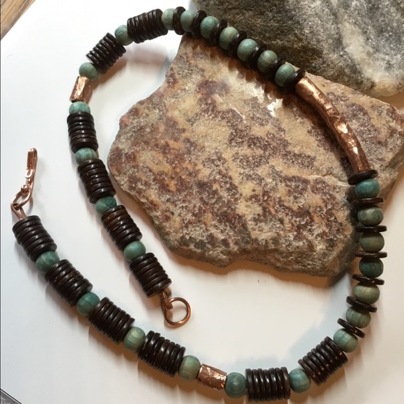 tribal style wood and copper necklace - Picture 6 of 7